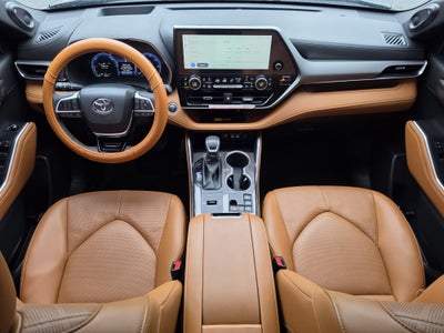 2026 Toyota Highlander Hybrid Platinum
