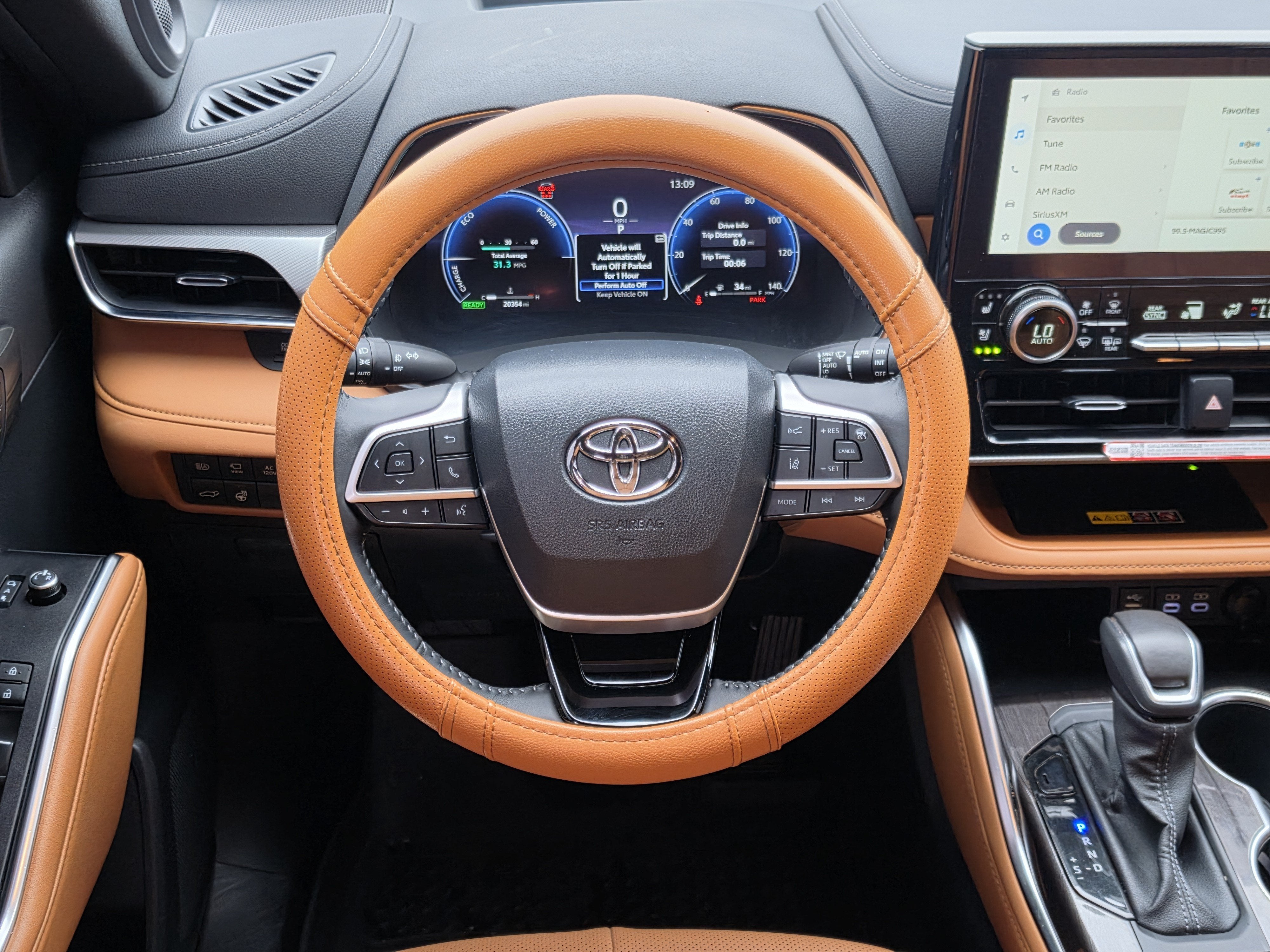 2026 Toyota Highlander Hybrid Platinum
