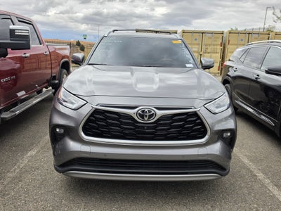 2026 Toyota Highlander Hybrid Platinum