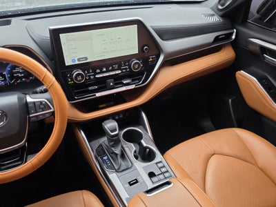 2026 Toyota Highlander Hybrid Platinum