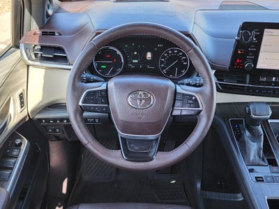 2021 Toyota Sienna Platinum