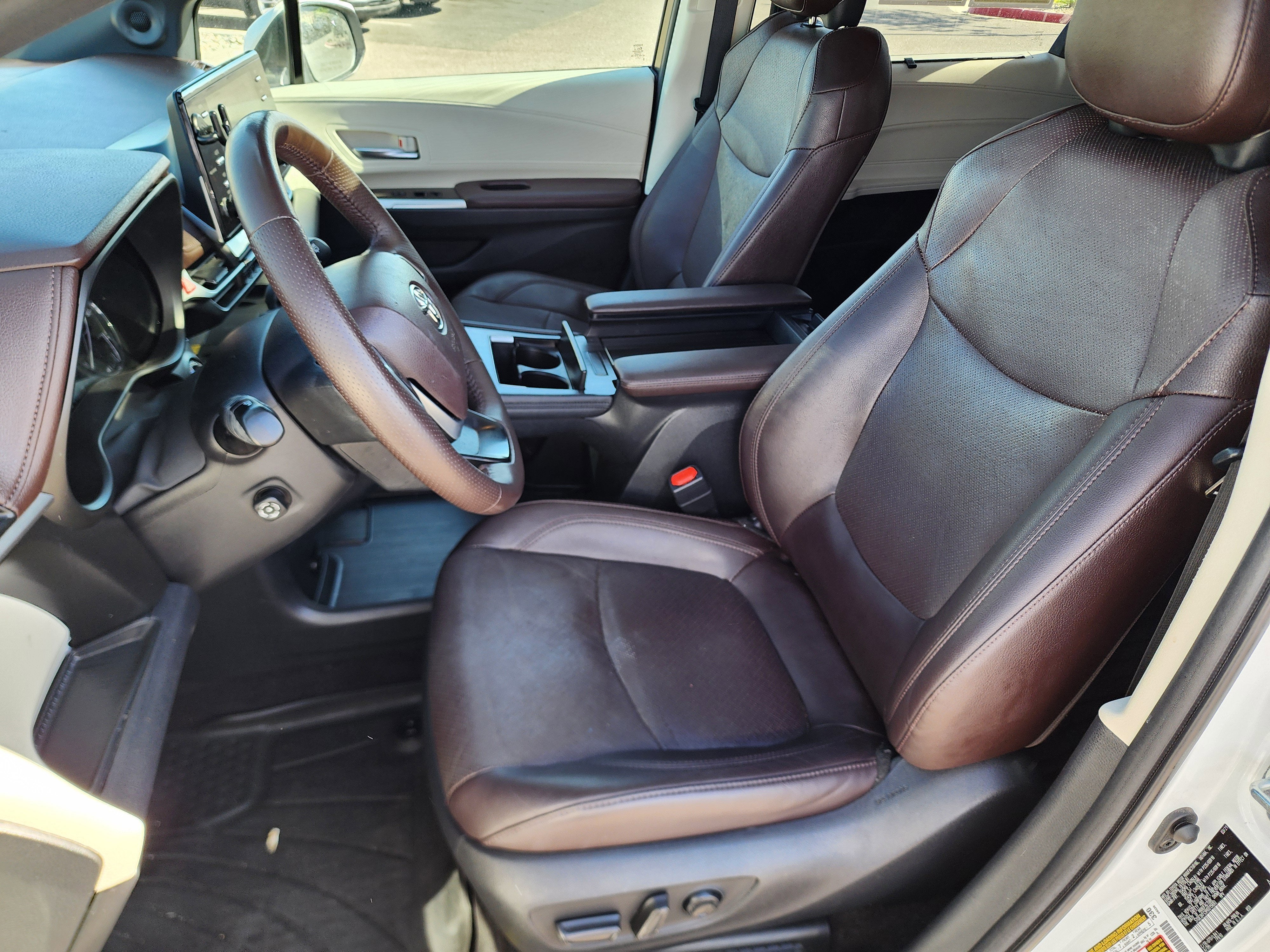 2021 Toyota Sienna Platinum