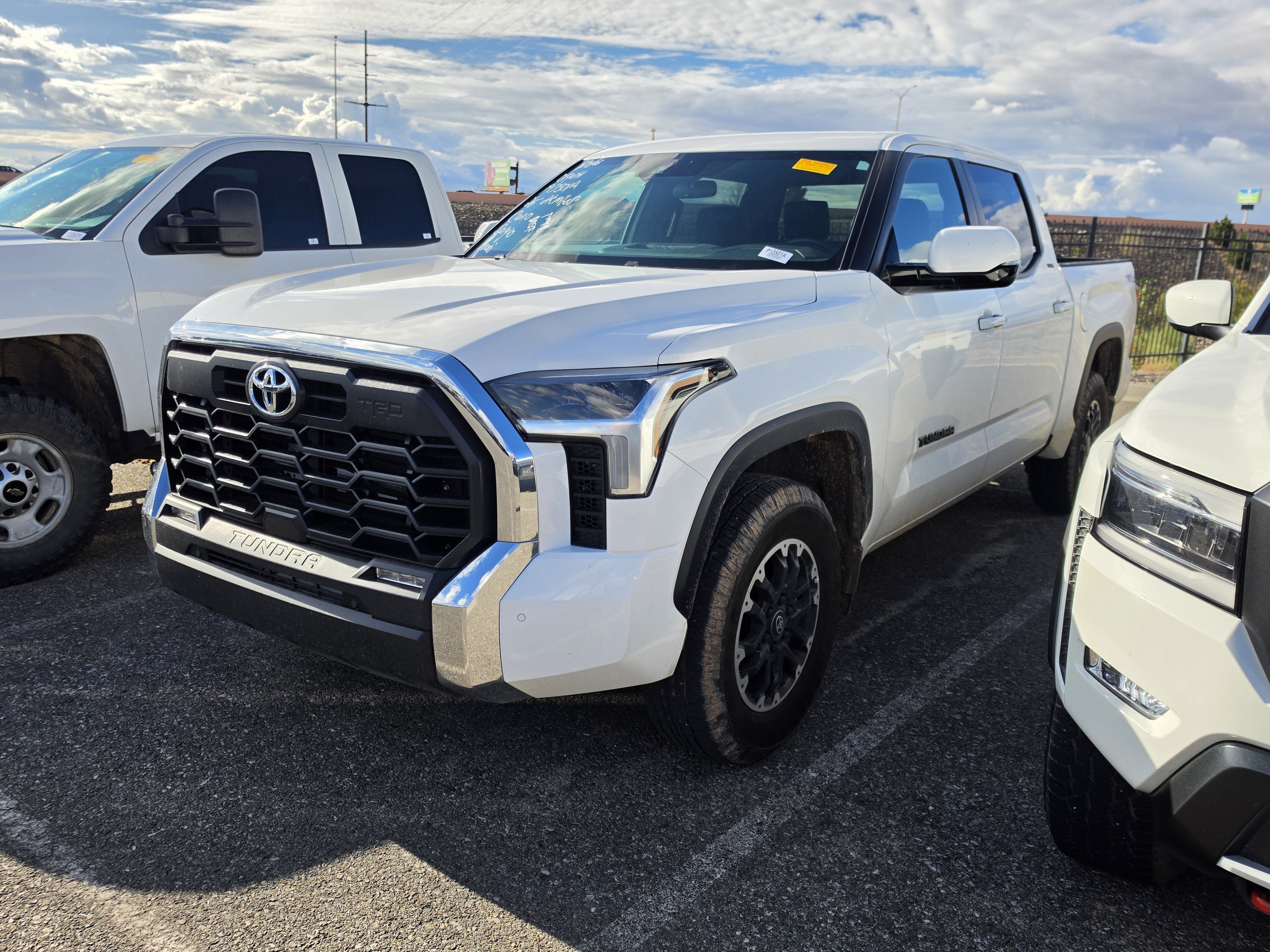 2026 Toyota Tundra SR5 CrewMax 5.5' Bed