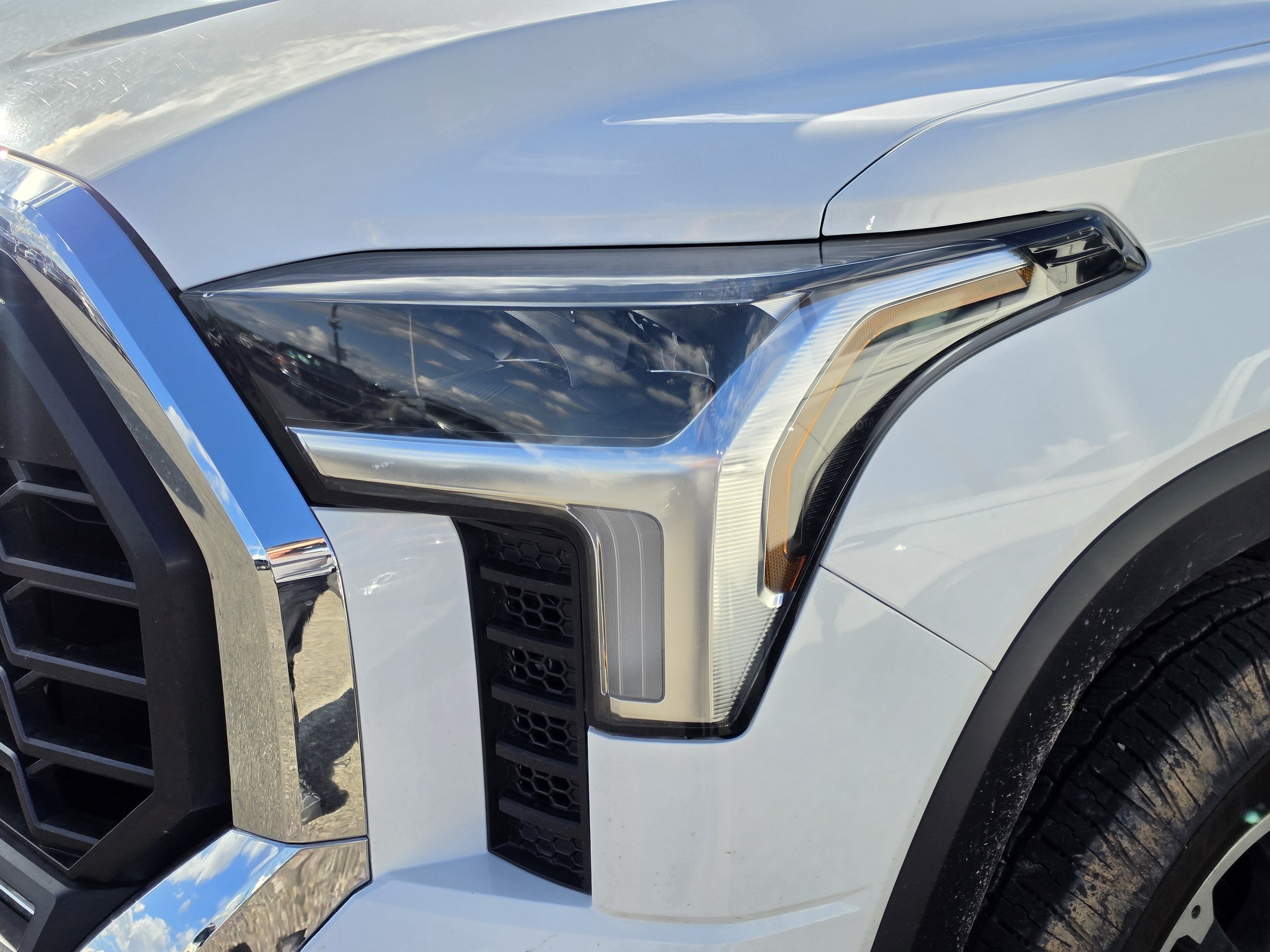 2026 Toyota Tundra SR5 CrewMax 5.5' Bed