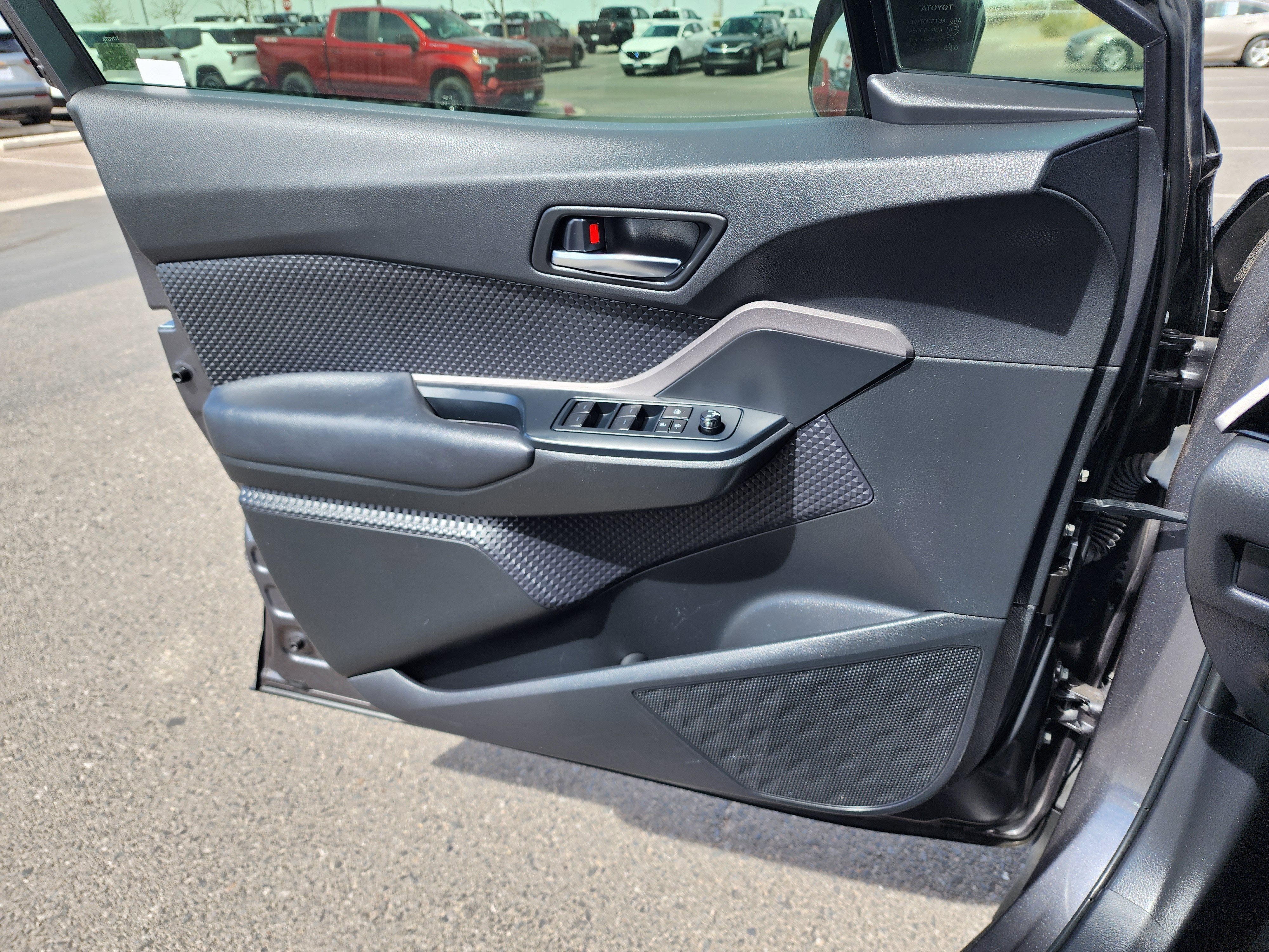 2021 Toyota C-HR LE